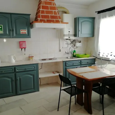 Center & Vendégház Lagos