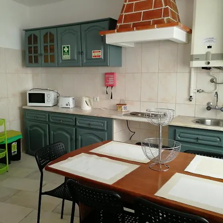 Center & ゲストハウス ラゴス